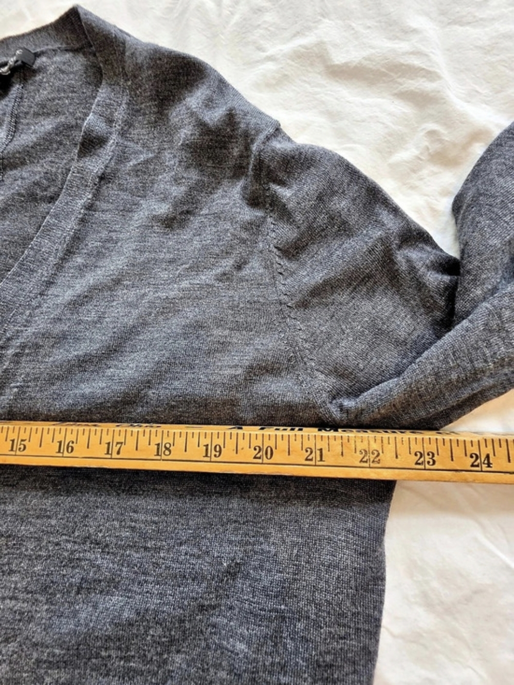 Banana Republic Merino Wool Cardigan Gray XL - Picture 8 of 9